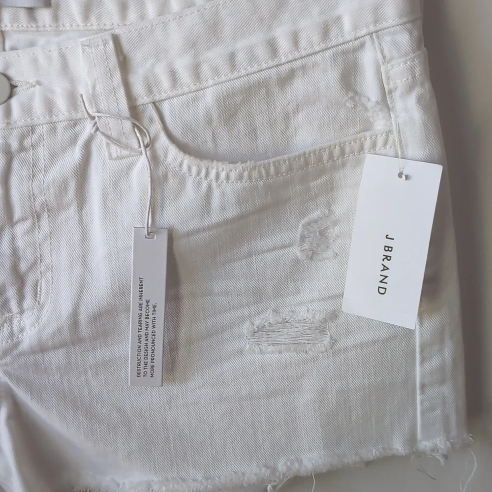 NWT J Brand Cut-Off Short Low-Rise Vixen White Jean 28